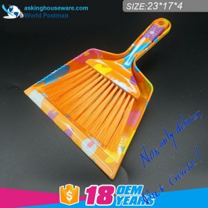 แปรงทิ้งไม้กวาดรูปทรงดอก Akbrand Yellow Flower Water Brush ขนาดเล็ก